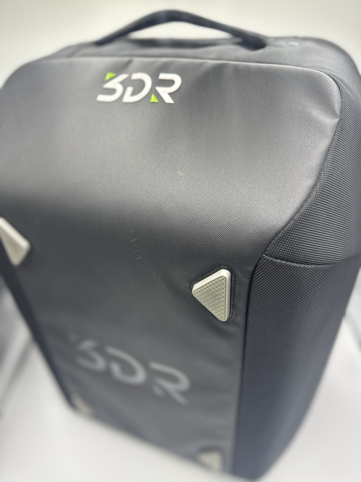 3DR Solo Smart Drone Bundle with Controller , Official 3DR Backpack great cond.
