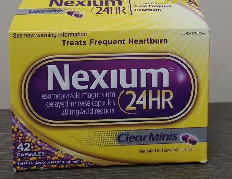 Nexium 24HR Treats Frequent Heartburn Clear Minis 42Ct Exp 9/26 IMPERFECT BX