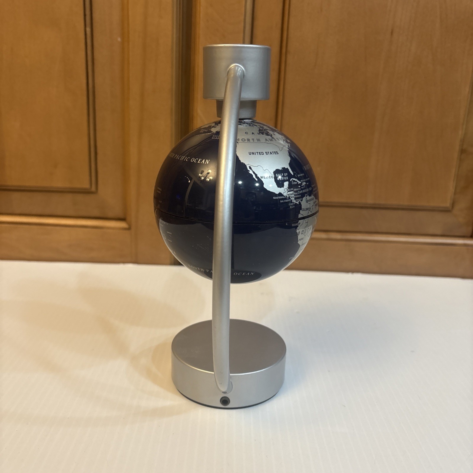 Stella Nova Magnetic Globe