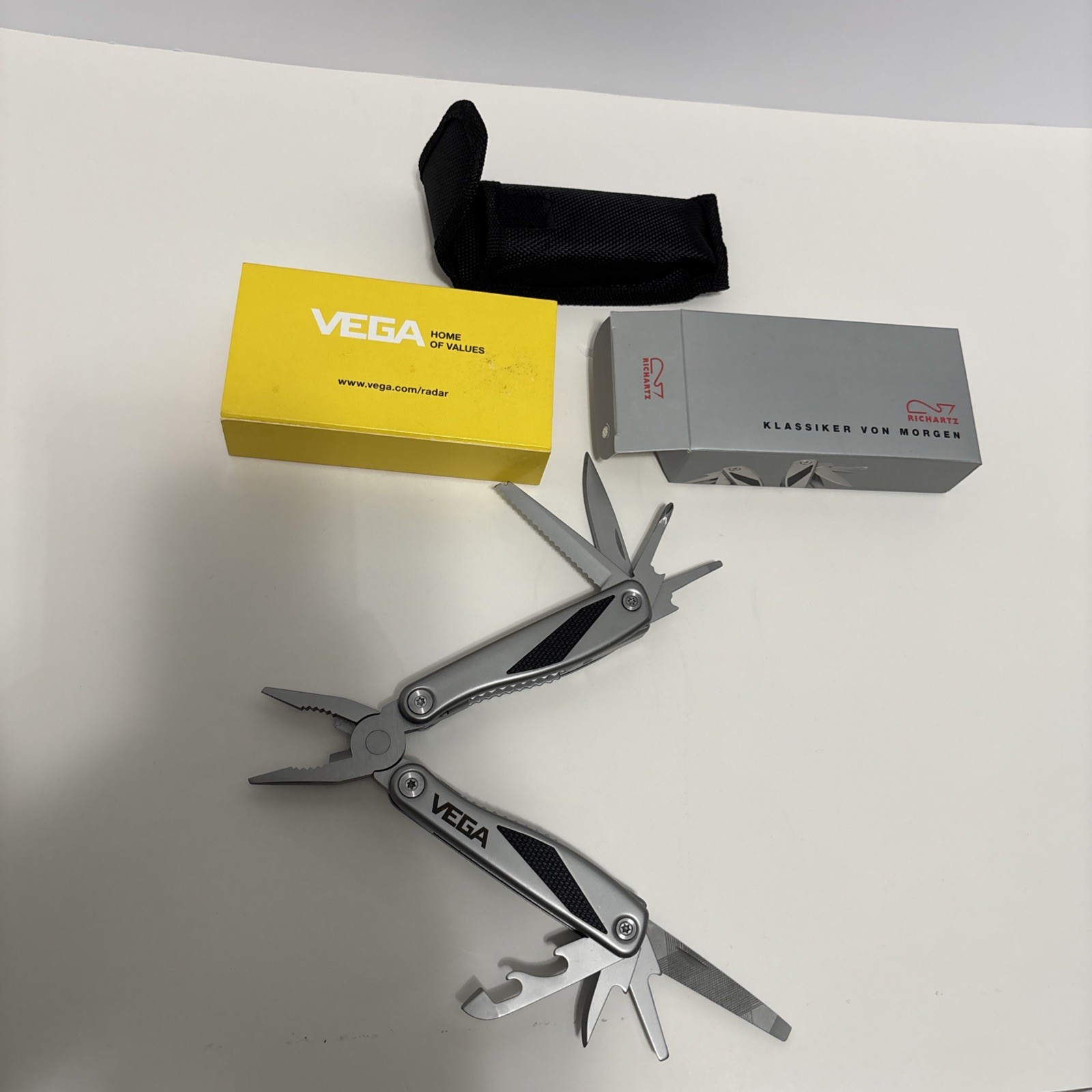 VEGA Branded Richartz Klassiker Von Morgen Multi-Tool with Box and Case