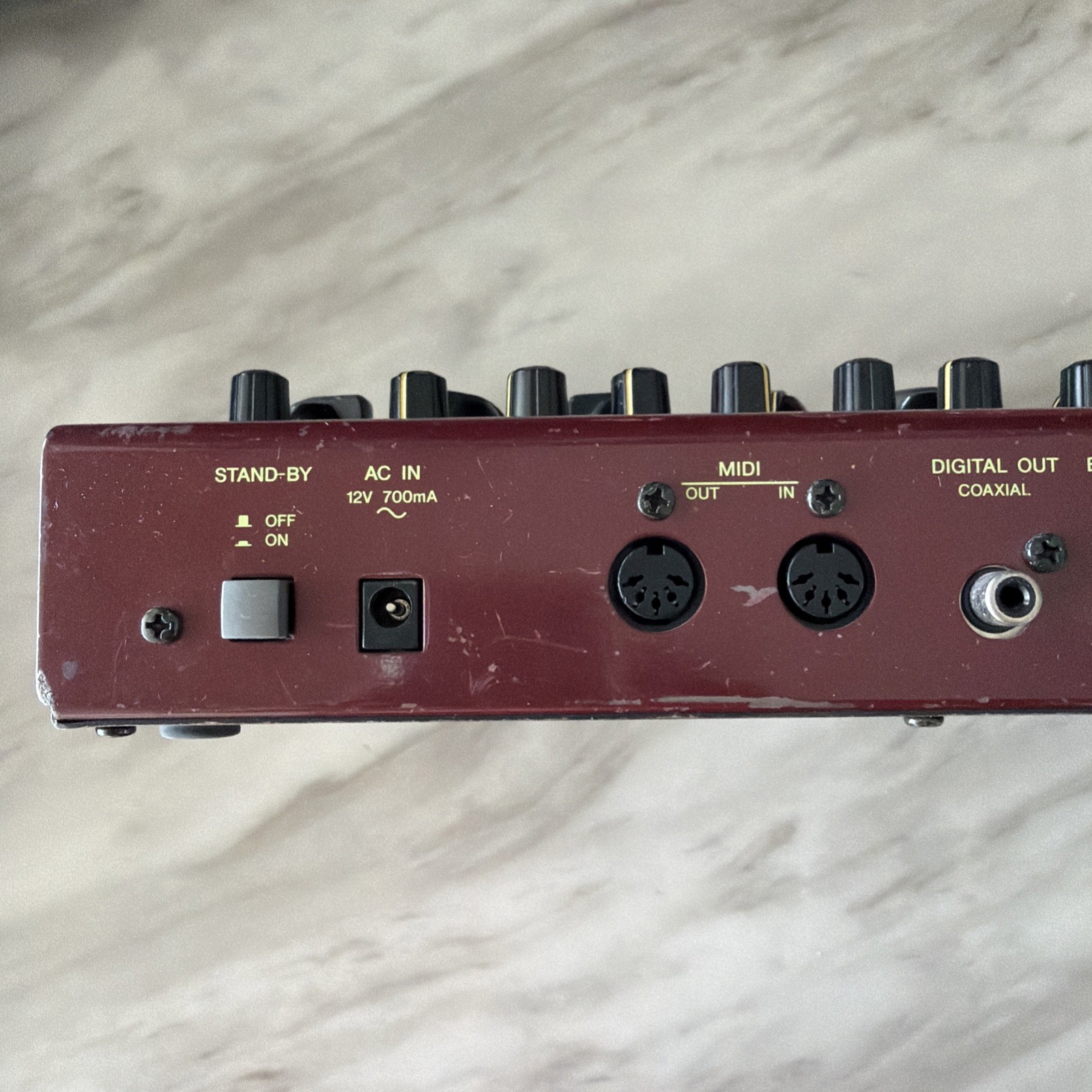 Yamaha DG-STOMP Amp Simulator Modulation Effects Pedal w/ Reverb Delay