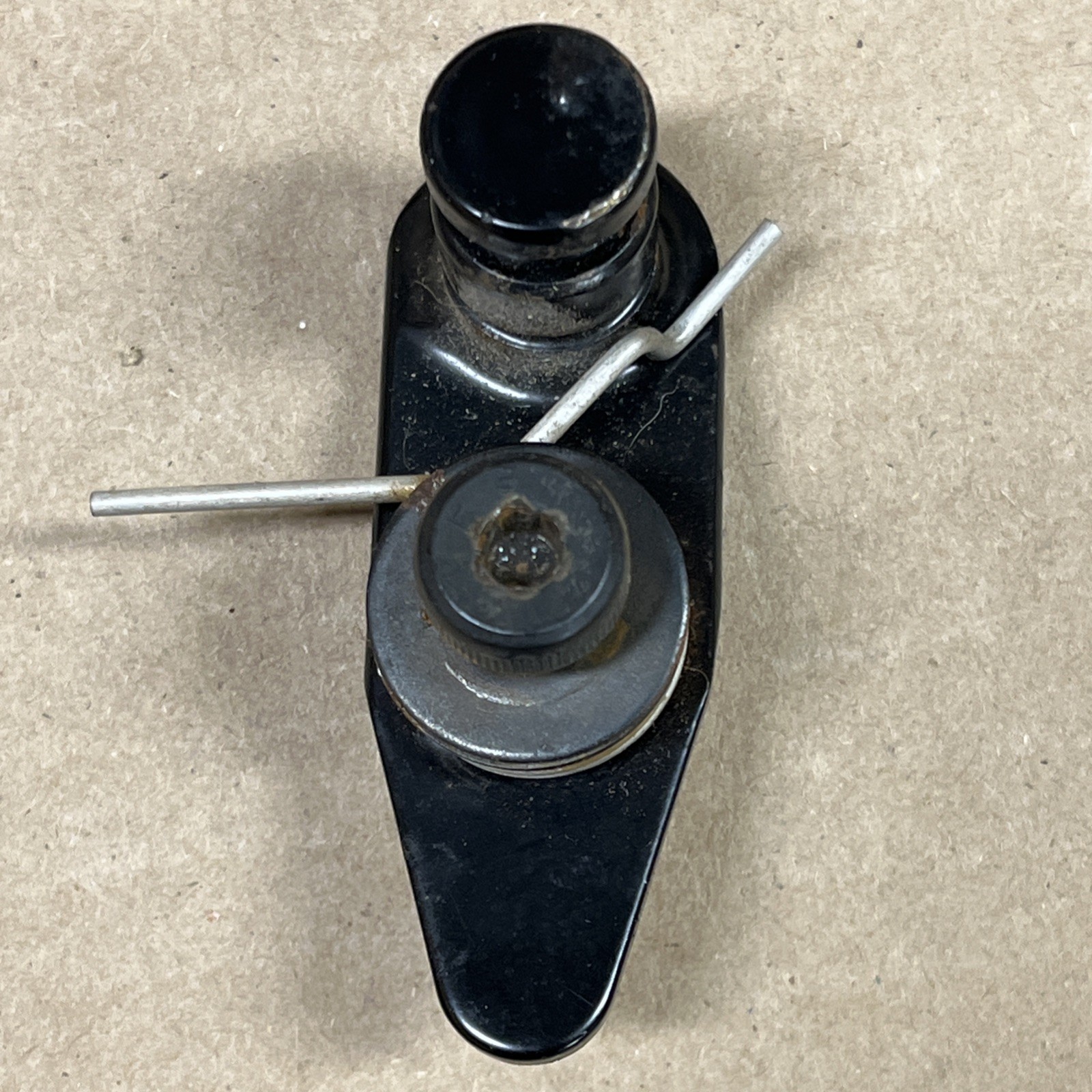 INVACARE ELECTRIC WHEELCHAIR PRONTO M91 Extension Spring Pivot Plate