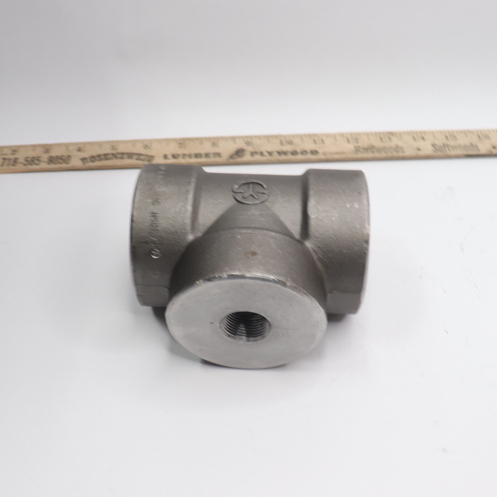 Reducing Tee Pipe Fitting Forged Carbon Steel 3000# 2" X 2" X 3/4"