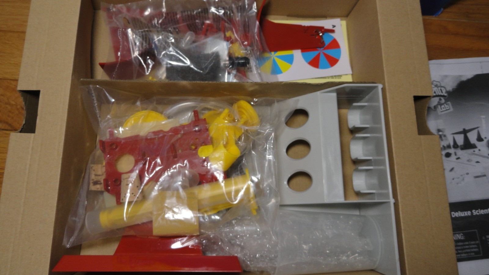 EduScience Lab Deluxe Physics Kit Science STEM New Sealed 8+yes 250+ Experiments