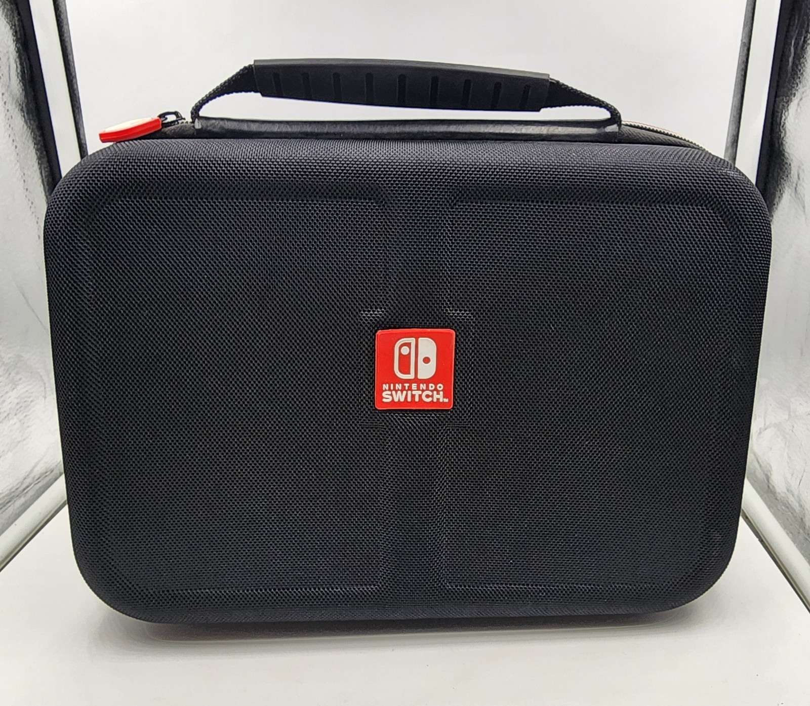 Nintendo Switch Game Traveler Deluxe System Case RDS Industries *pre-owned