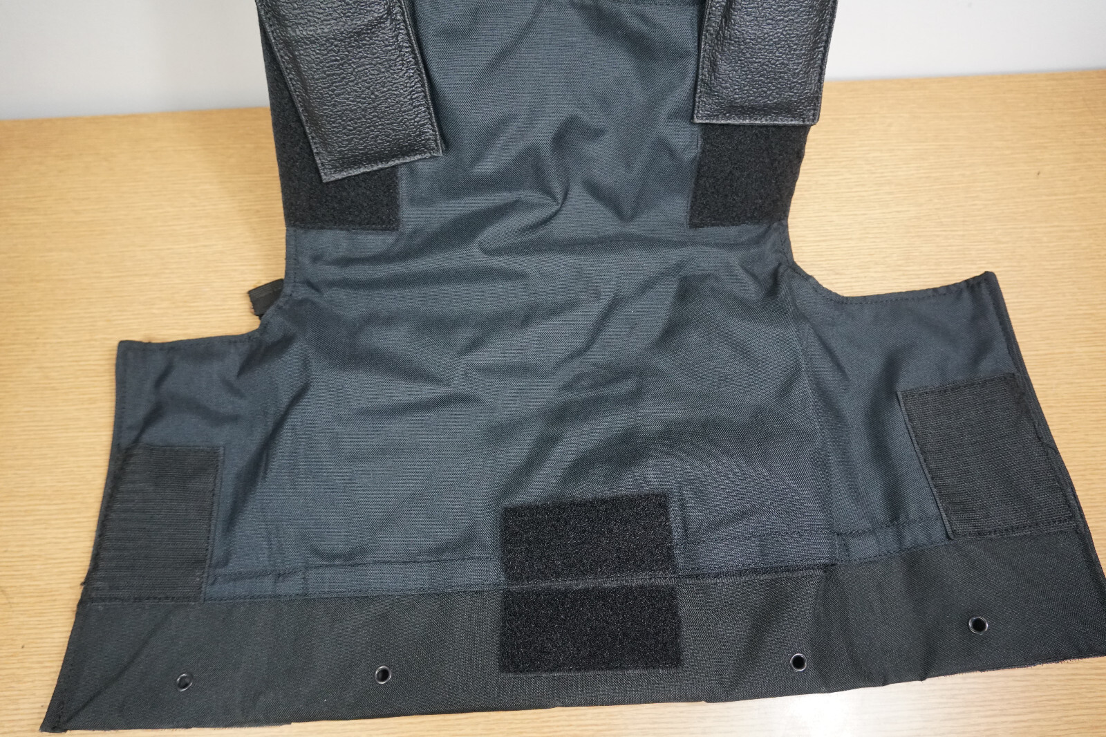 Coyote Body Armor Vest Molle Marked Level IIIA Medium/Large Black