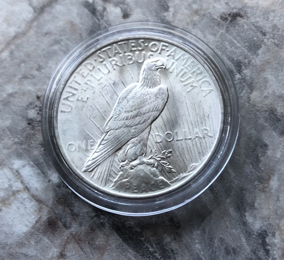 1922 SILVER PEACE DOLLAR IN STUNNING BU CONDITION!!