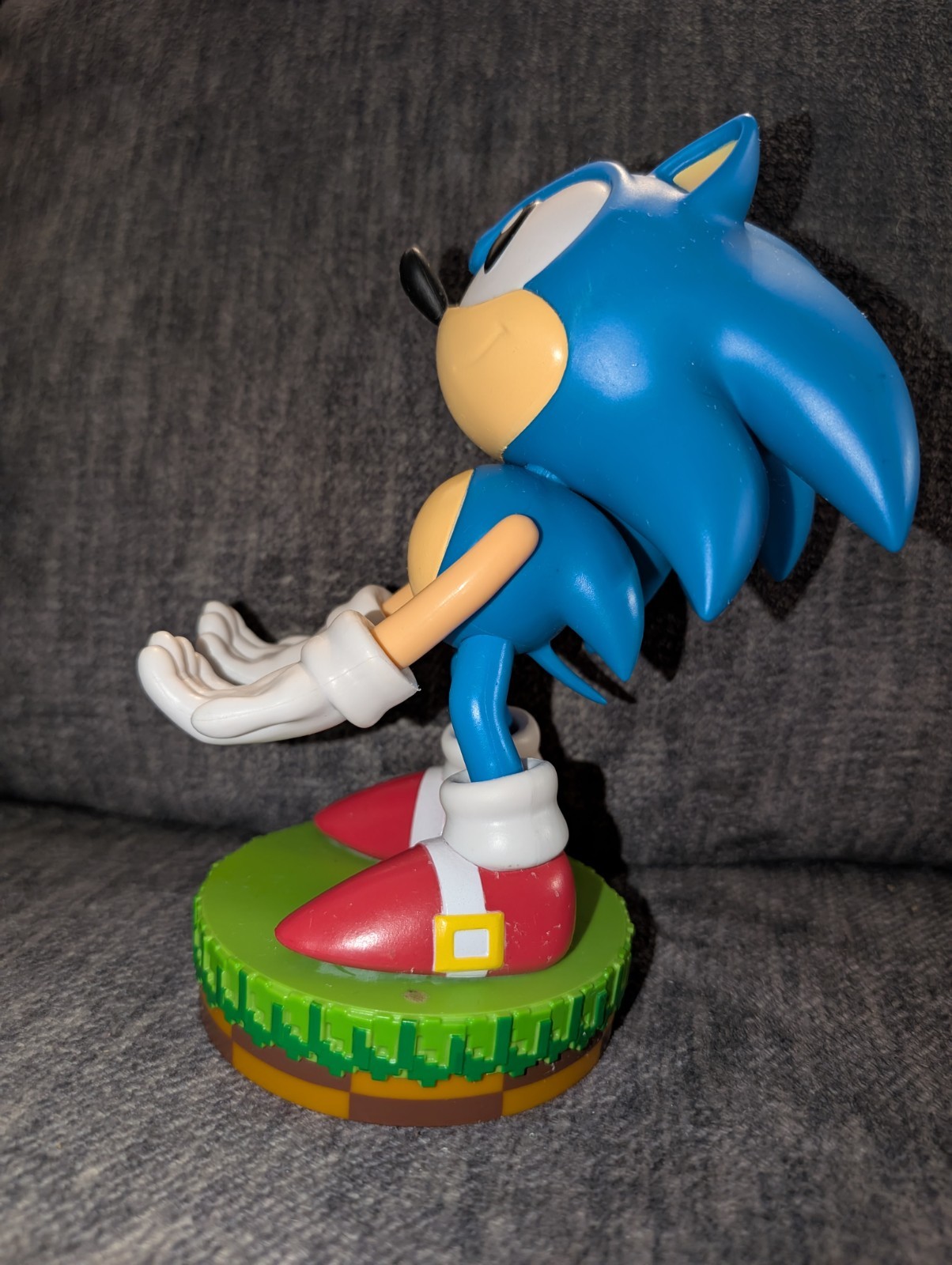 Cable Guys Sonic the Hedgehog Phone and Controller Holder 8" Exquisite Gaming