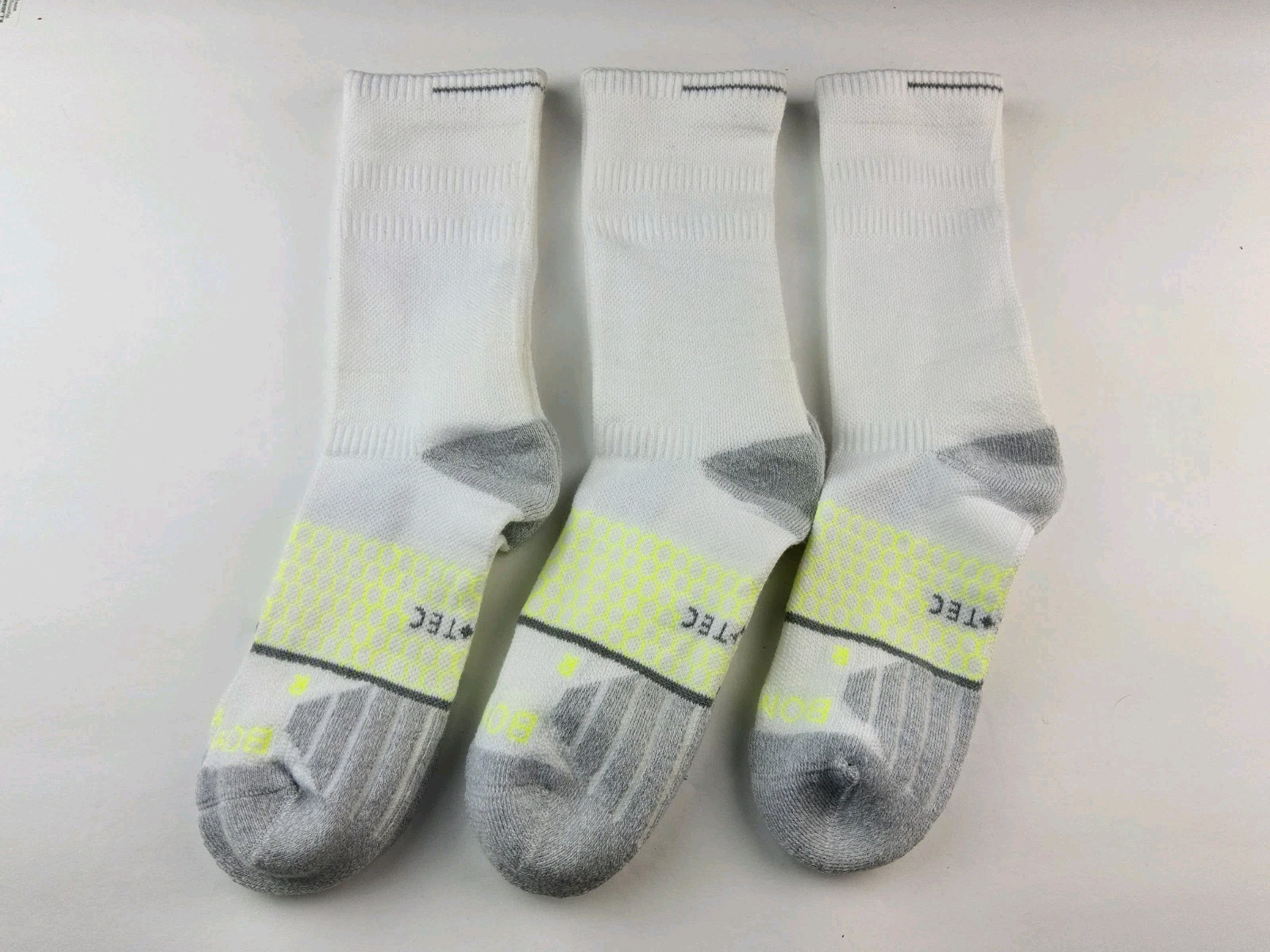 Bombas Hex-Tec Athletic Tennis Style Crew Socks Lot Of 3 Pairs Size M