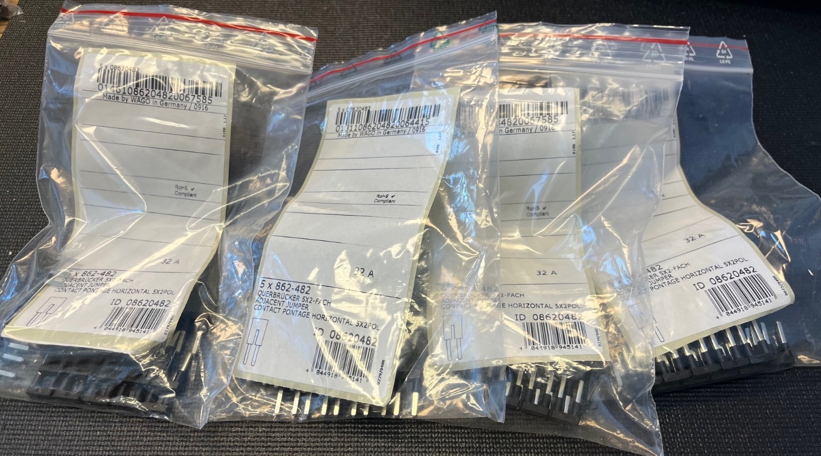 WAGO 862-482 Jumper 5/Bag Lot of 4 Bags (20pcs) Conductor Entry Insulated Black