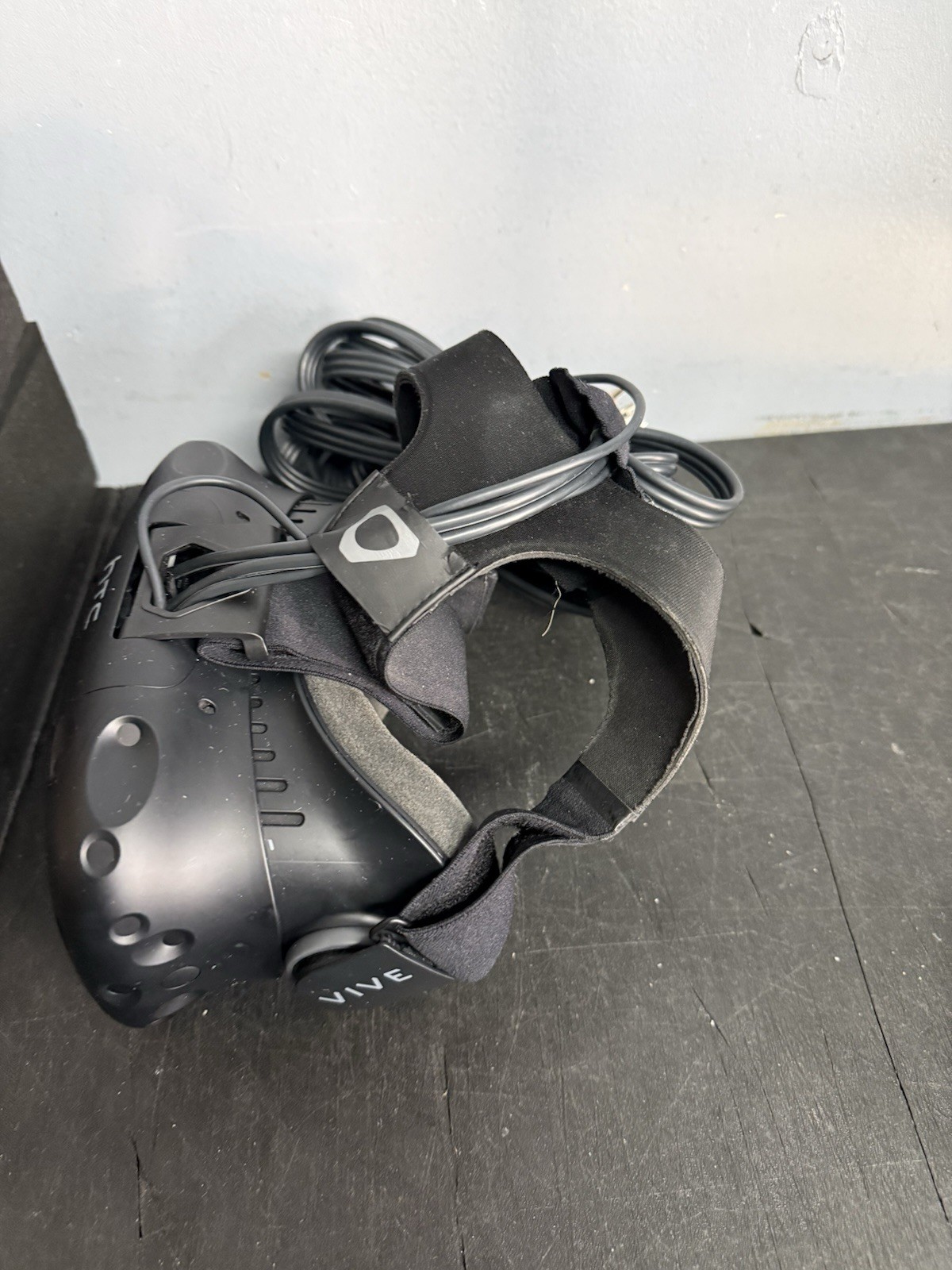 HTC Vive VR Headset System Virtual Reality *READ*