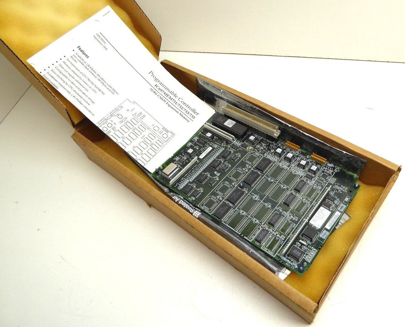 GE Fanuc IC697MEM733 Expansion Ram 256K Bytes CMOS 32 Bit NEW IN BOX
