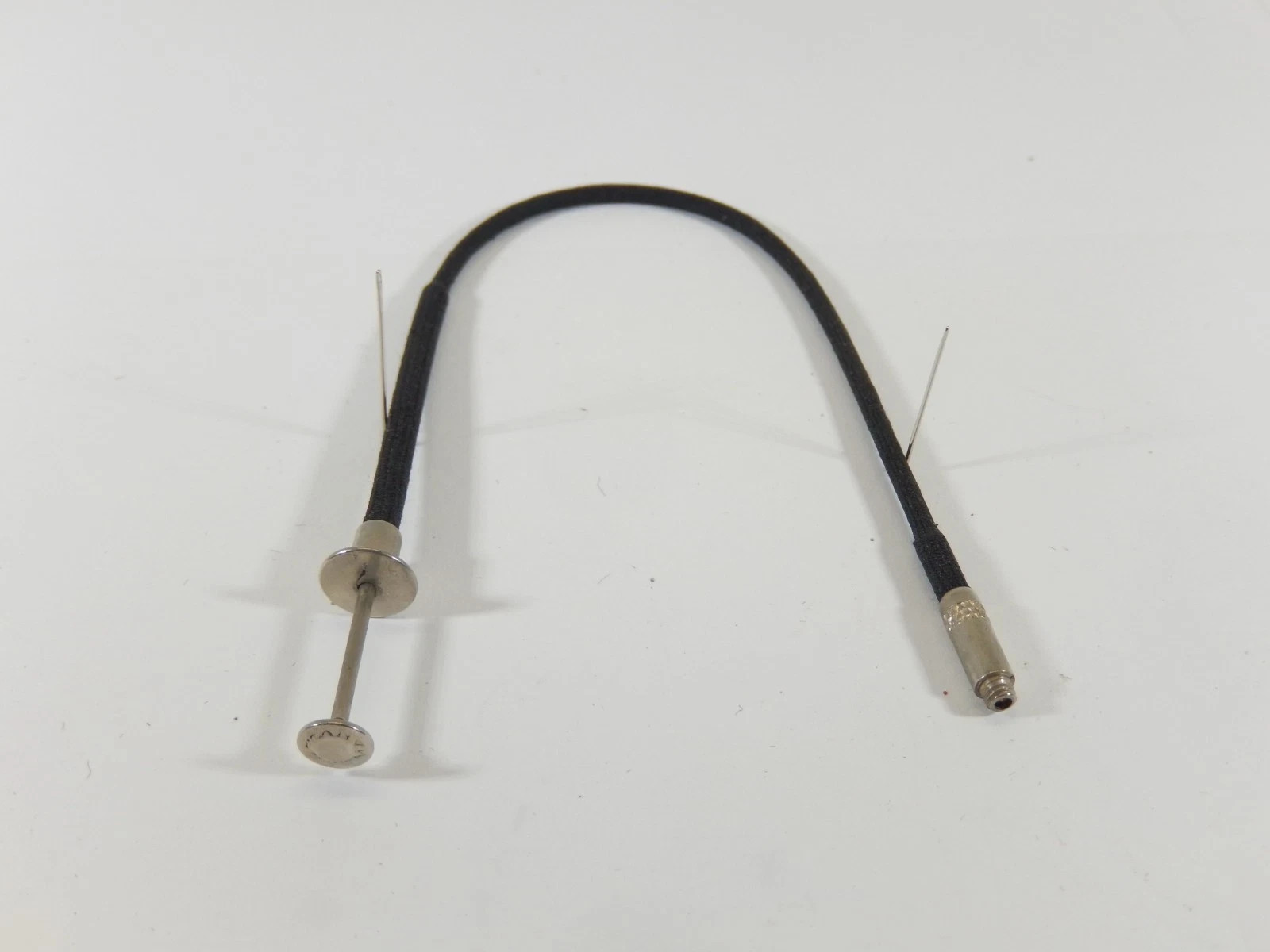 VINTAGE GERMANY 8.5" CLOTH CLAD SHUTTER RELEASE CABLE