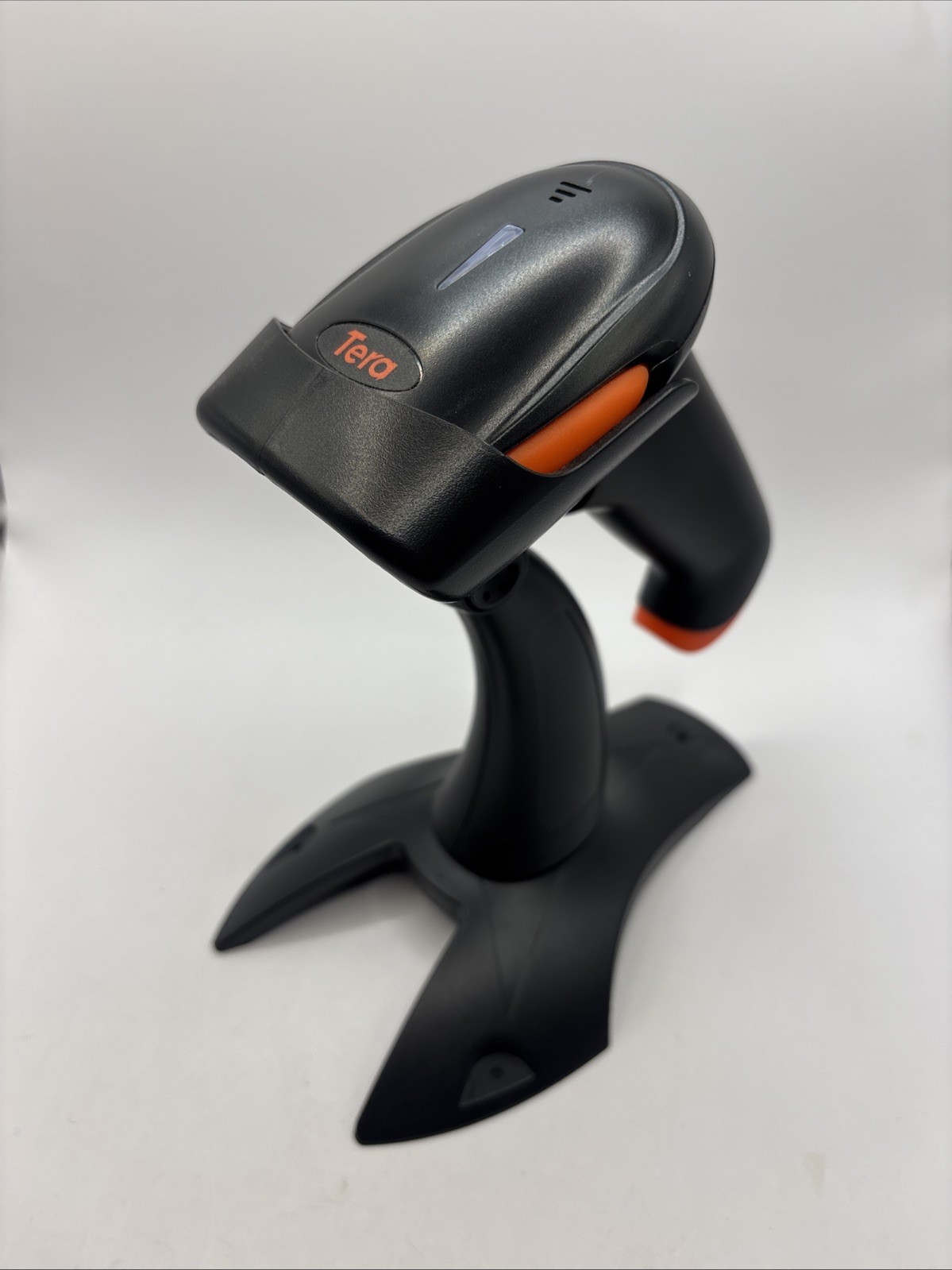 Tera Wireless CCD USB Barcode Scanner Model 8100 / HW0002 / HW0008 with Charger