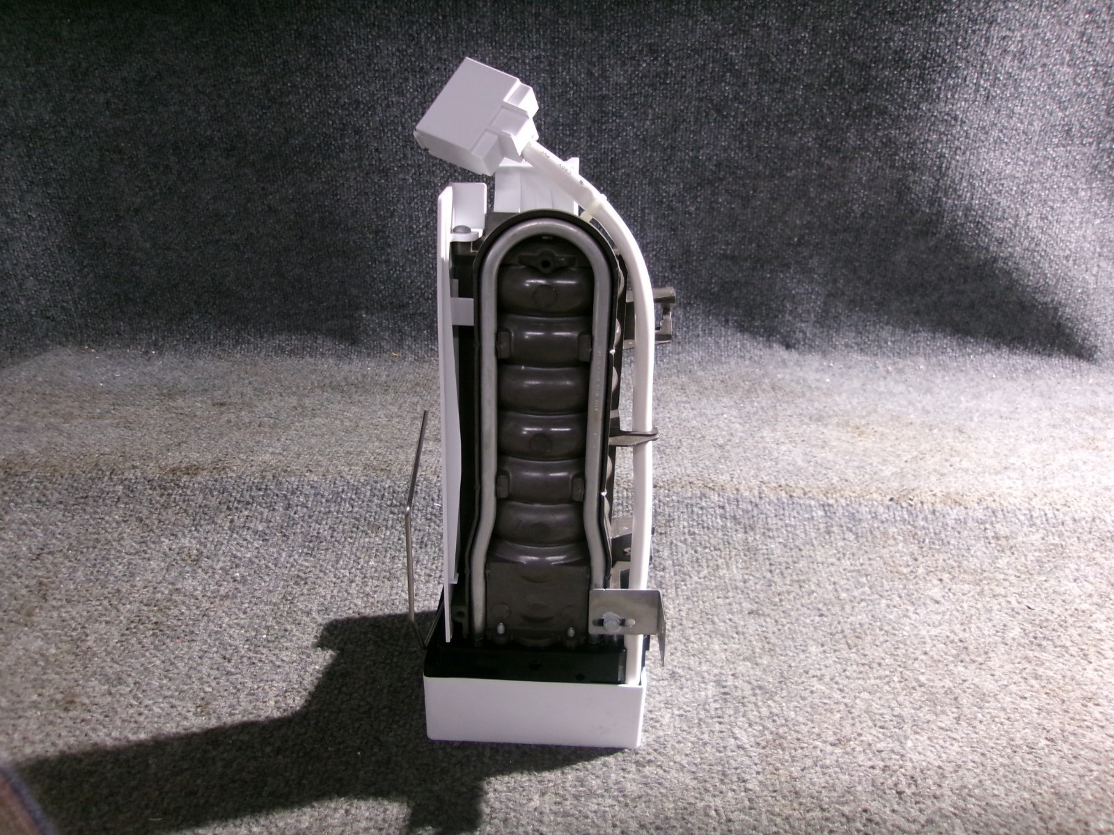 241798231 FRIGIDAIRE ELECTROLUX REFRIGERATOR ICEMAKER