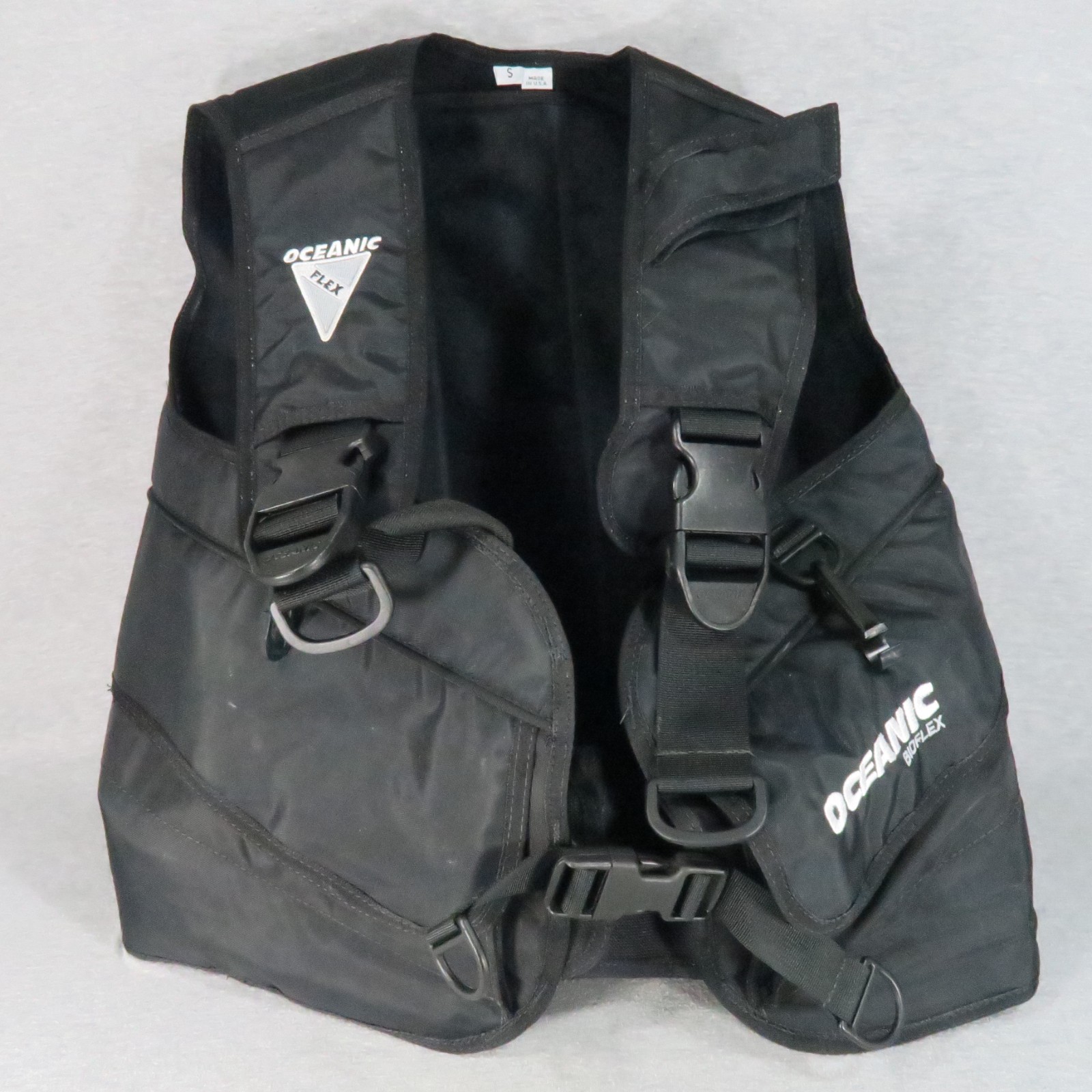 Oceanic Flex Bioflex Scuba Diving Vest Buoyancy Control Device (BCD) Small Black