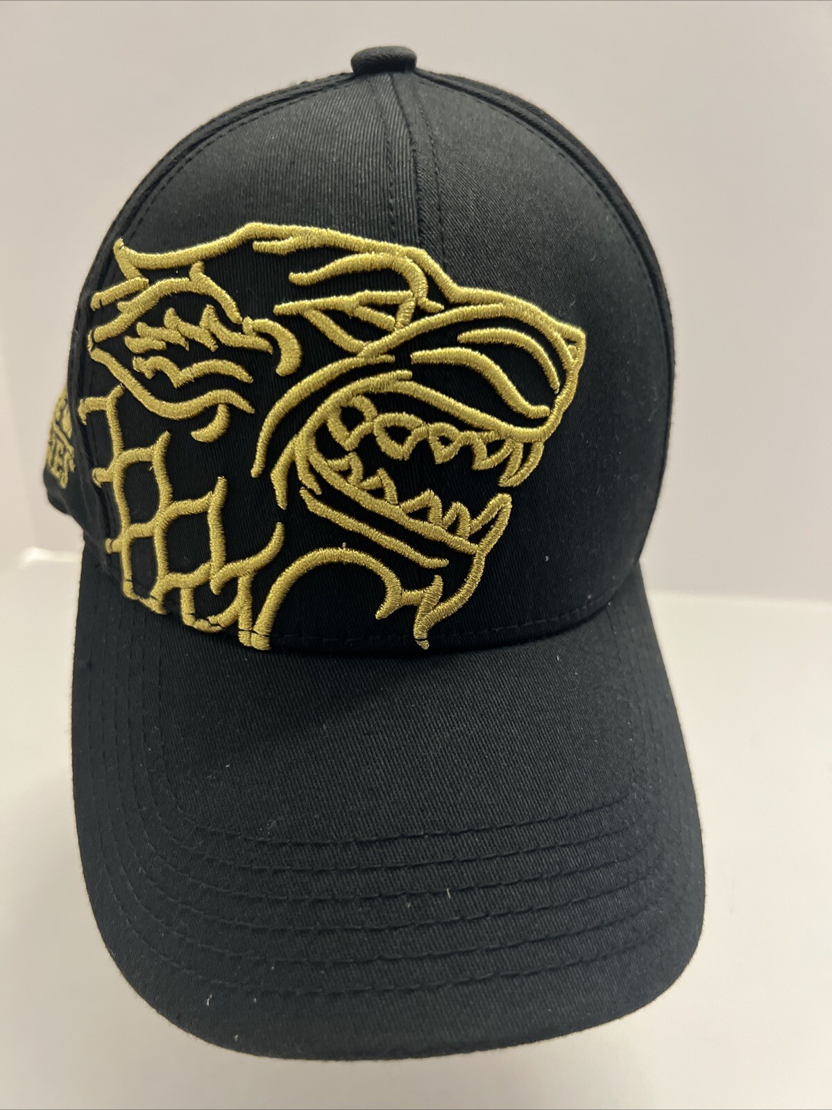Game of Thrones Gold Direwolf Stark Logo on Black Hat Cap Flex Band EUC