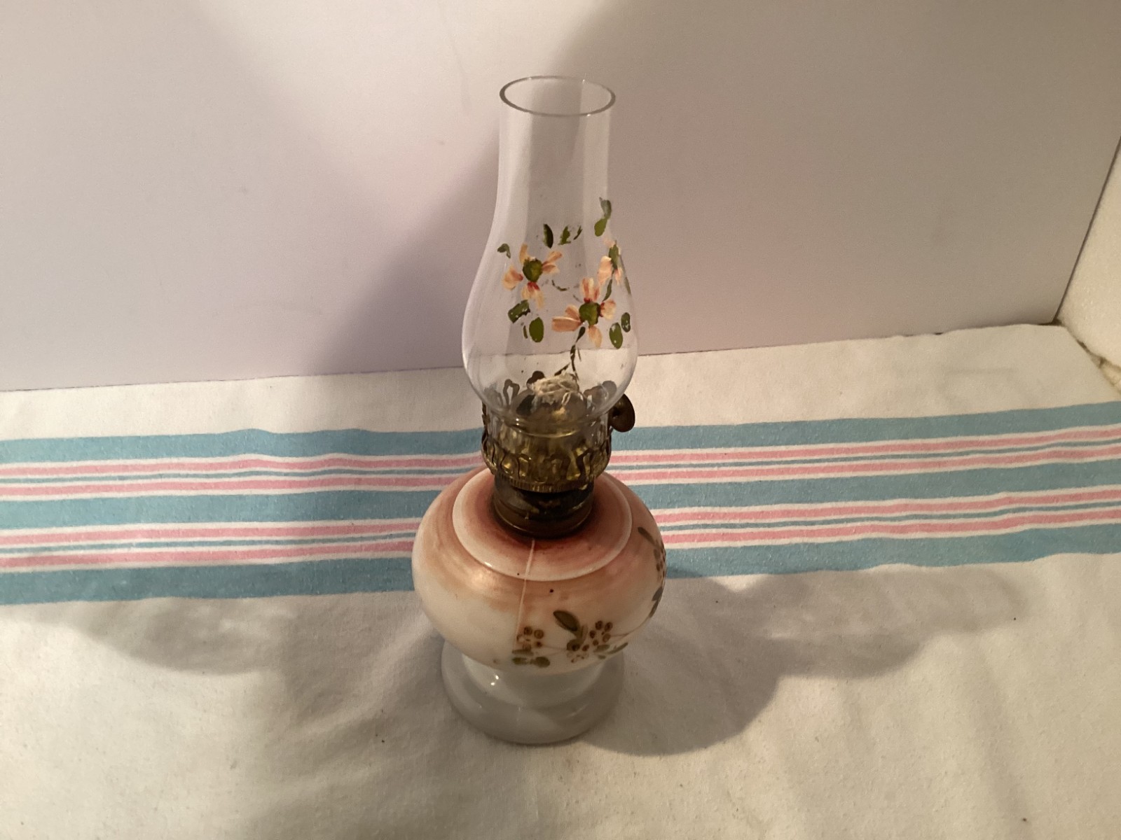 Antique ~ Miniature Lamp ~ Smith I Figure 219 Nelly Bly Mini Lamp      #5018