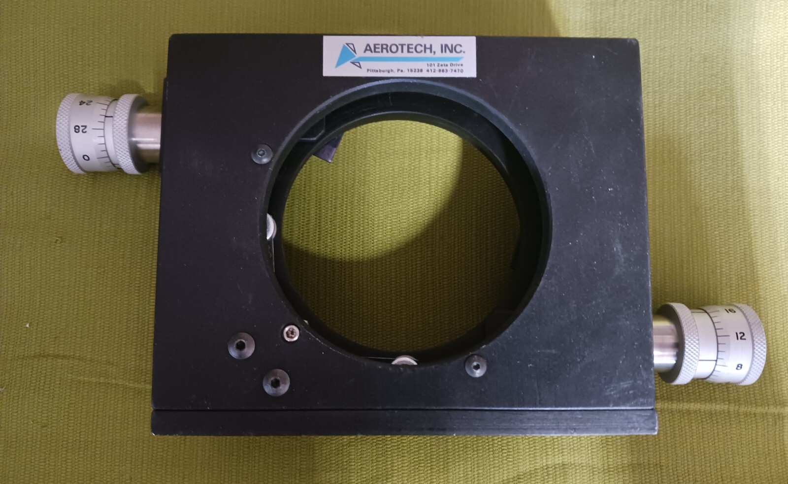 Newport magnetic base, with Aerotech label. Model AQM100-3
