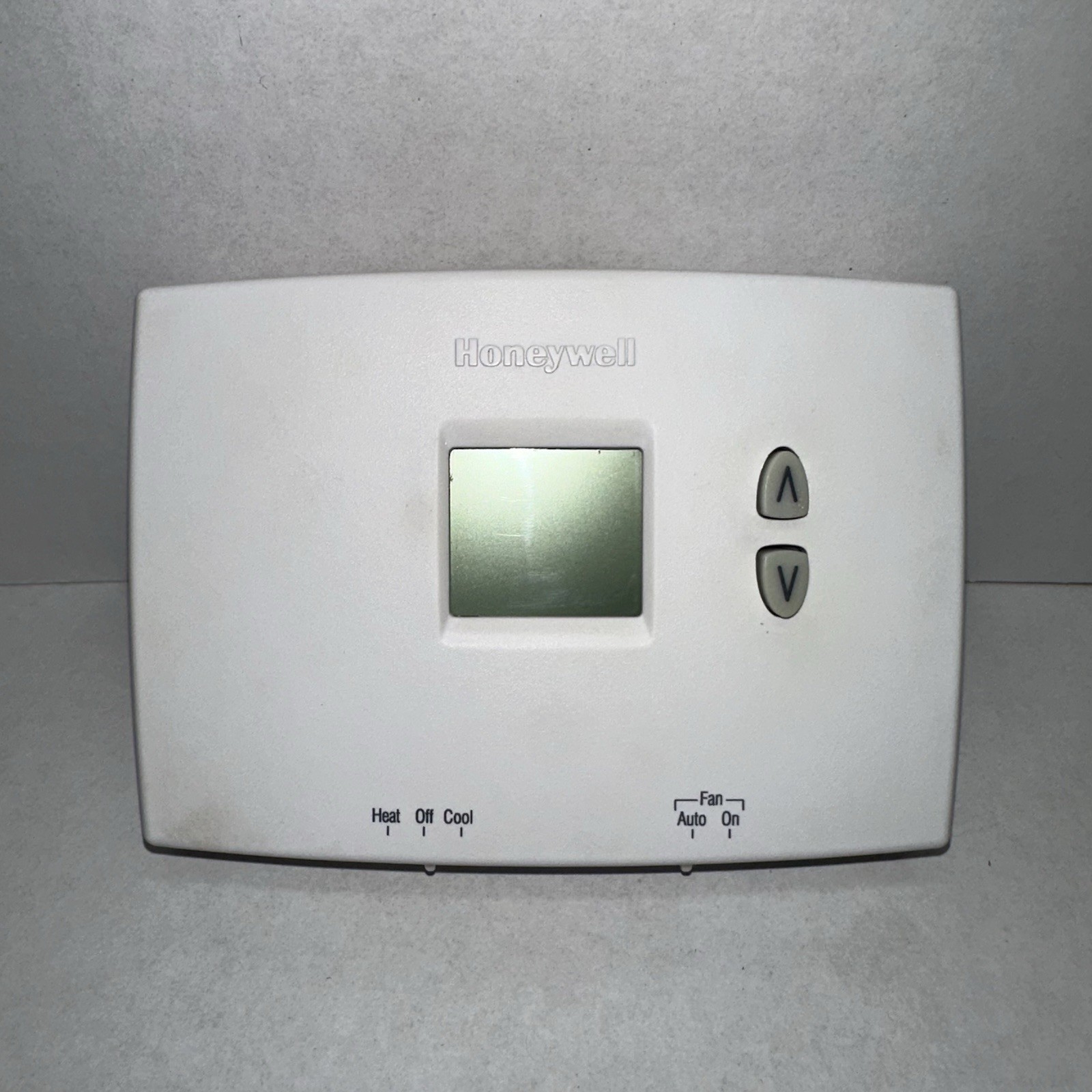 Honeywell Home RTHL111B Non-Programmable Electric Heat/Cool Thermostat