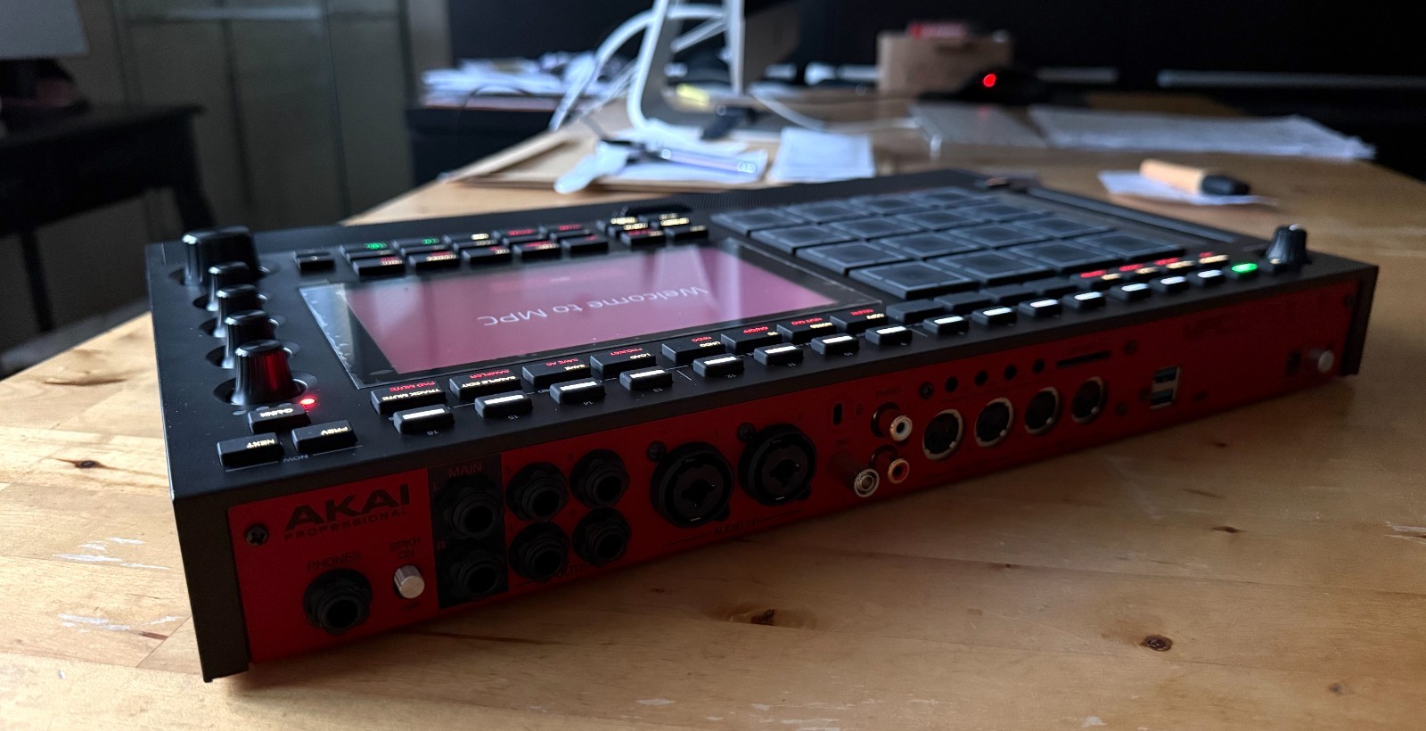 Akai MPC Live 3