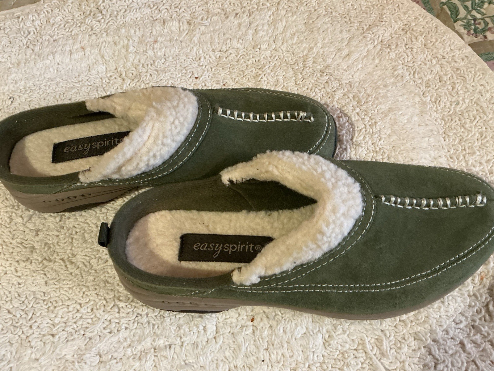 Easy Spirit Slip On Shoes Size 6 1/2