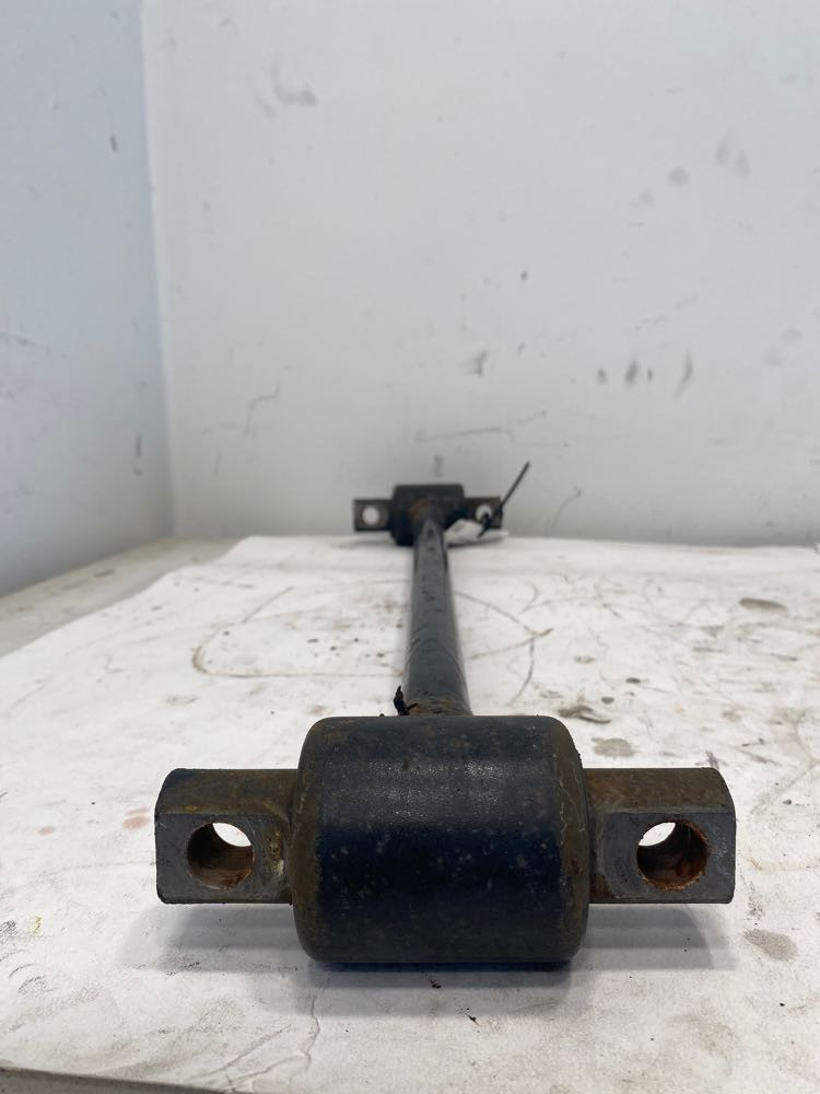 Peterbilt Torque Rod (339-10474)