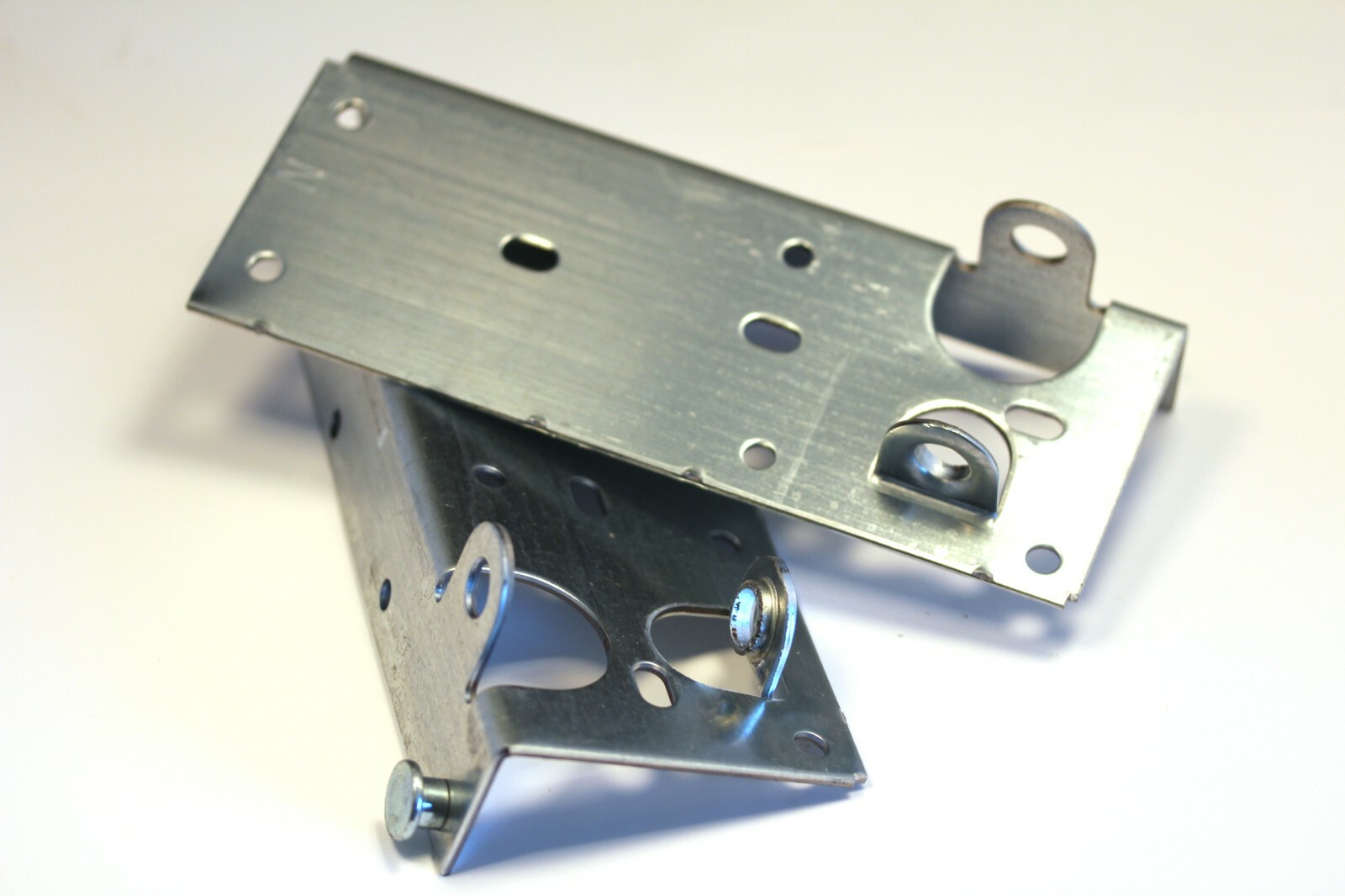 Garage Door Bottom Brackets PAIR - BB90 - Light Duty Commercial Brackets