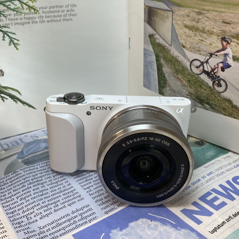 SONY Alpha NEX-3N mirrorless Digital Camera 16.10 MP w/E3.5-5.6/OSS 16-50mm lens