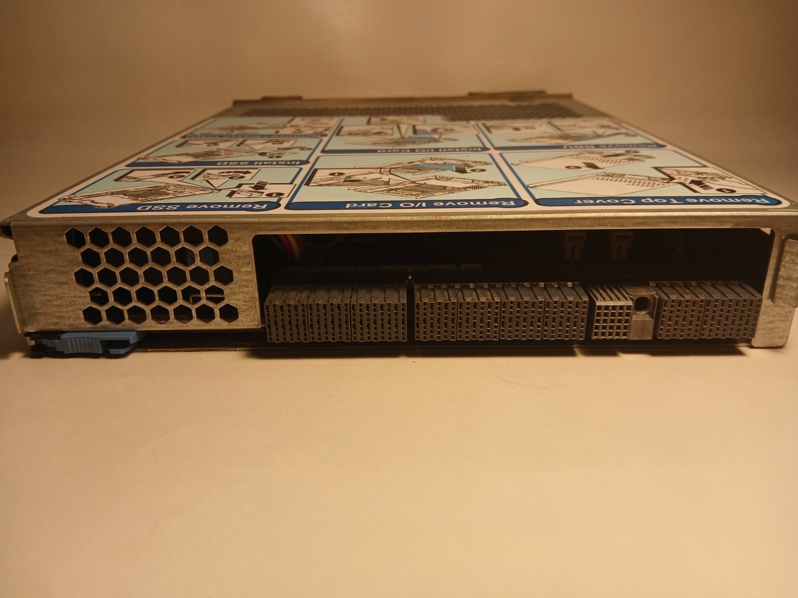 EMC 110-123-002D Storage Controller Module