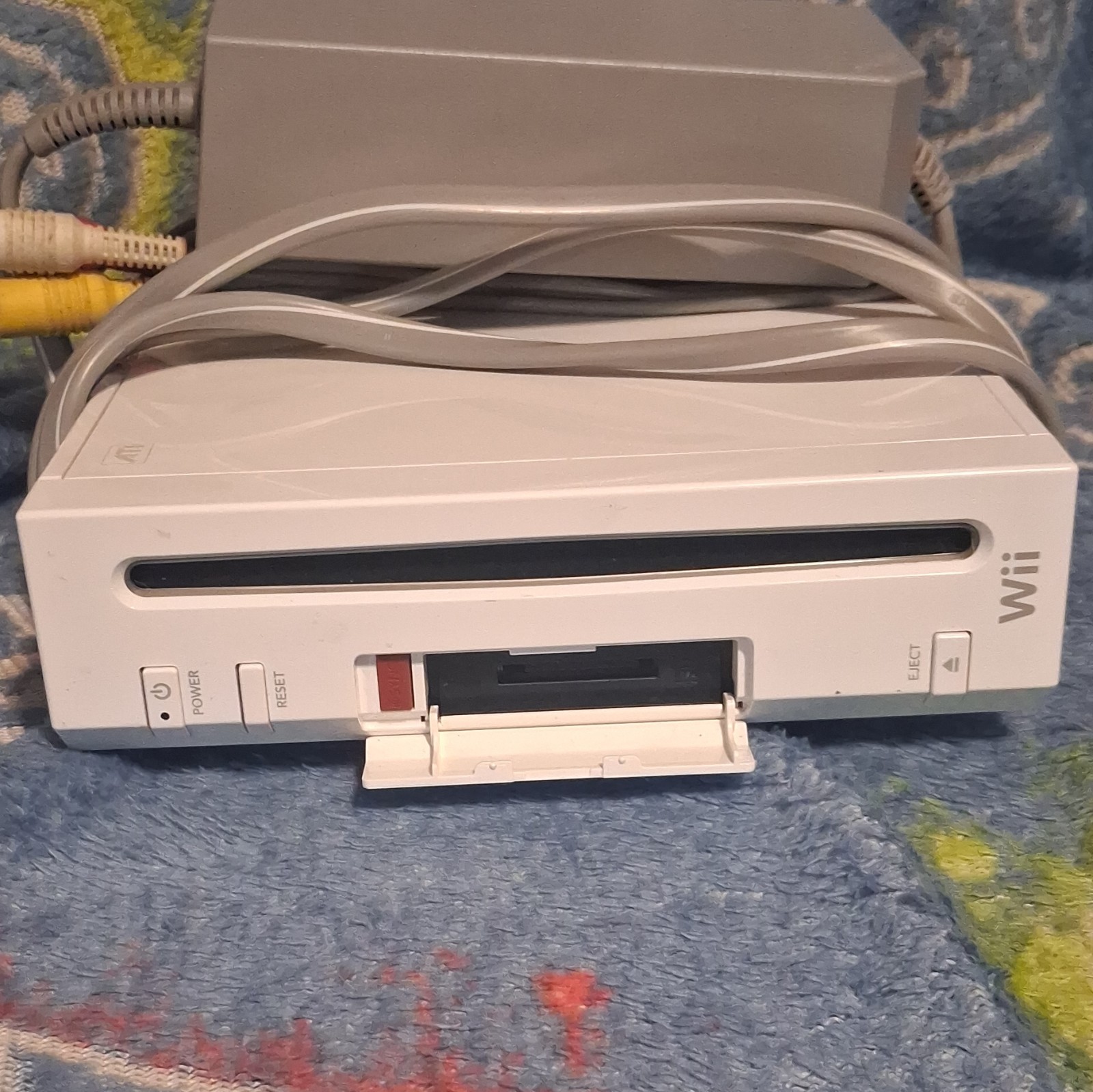Nintendo Wii Console With Gameboy Compatability Missing A Remote And Sensor Bar