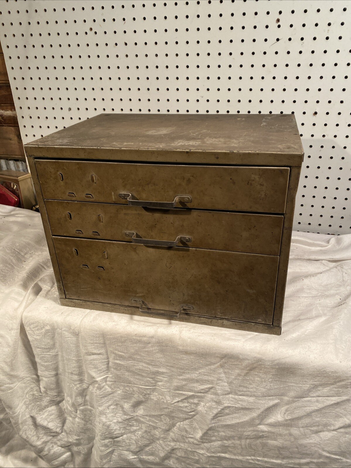 Vintage Army Green 3 Drawer Heavy Duty Metal Parts Storage Cabinet 13” Tall