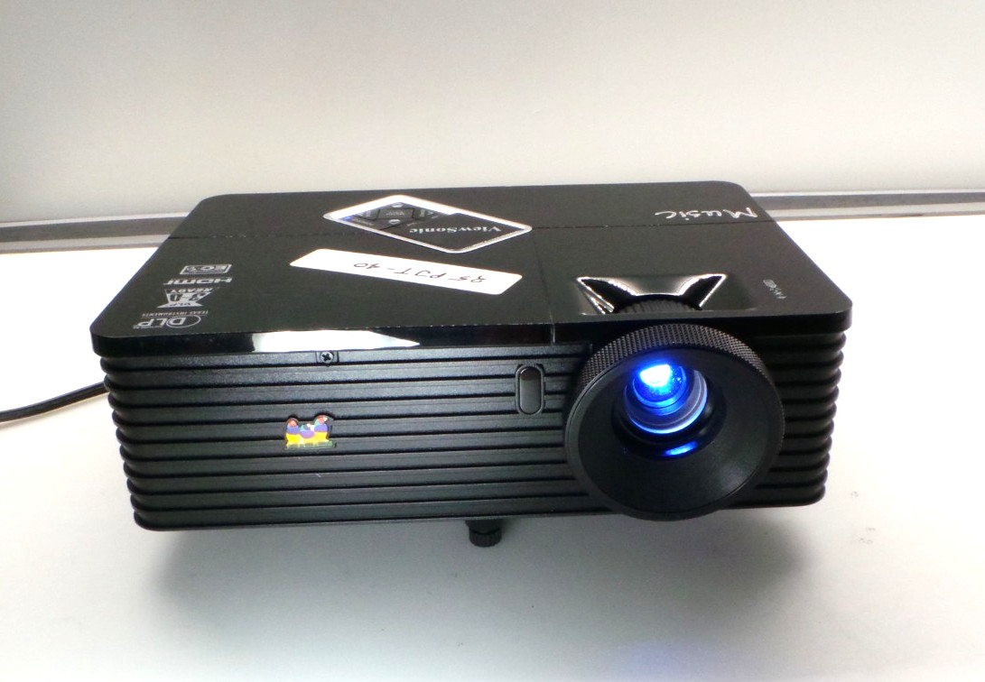 ViewSonic Projector PJD5234 DLP 2800 Lumens Tested