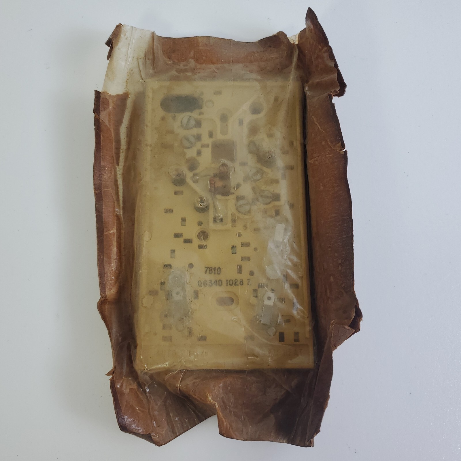 Honeywell Thermostat Switching Q634D-1028-2 Sub Base For T834A