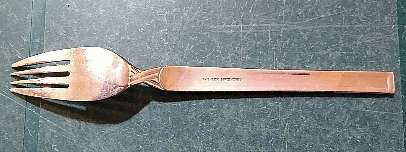 Oneida Simplicity Stainless Dinner Fork 8" long