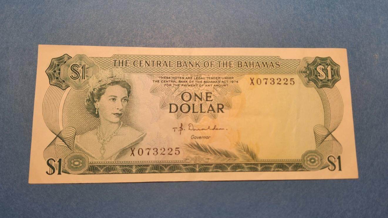 Vintage Bahamas 1 Dollar QUEEN ELIZABETH II Banknote - VF30