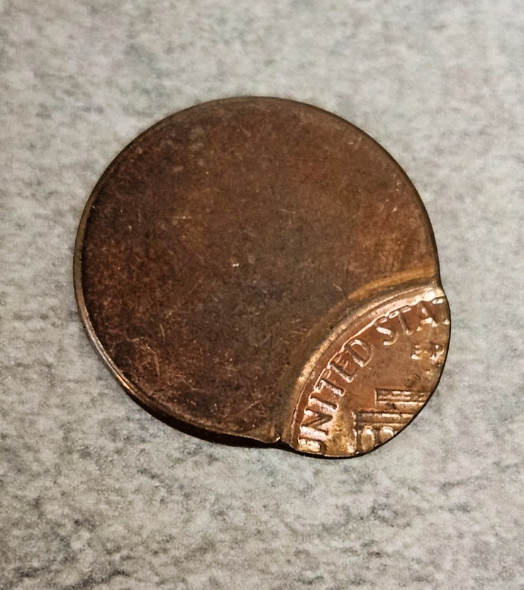 No Date Copper Memorial Cent - %90 Off Center Strike - UNC