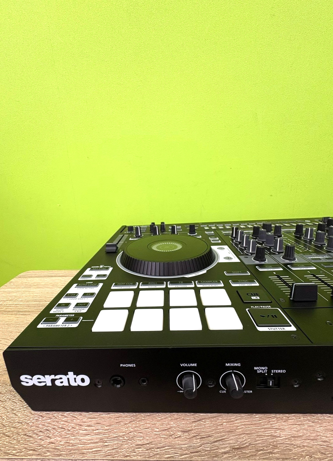 Roland DJ-808 DJ Controller Used Tested