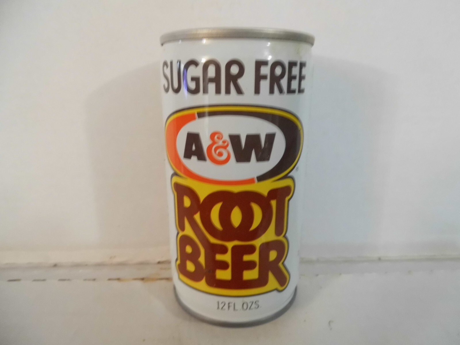 A&W SUGAR FREE ROOT BEER BUTTON TOP C/S SODA CAN~WIS~PAK INC, WATERTOWN,WI #68