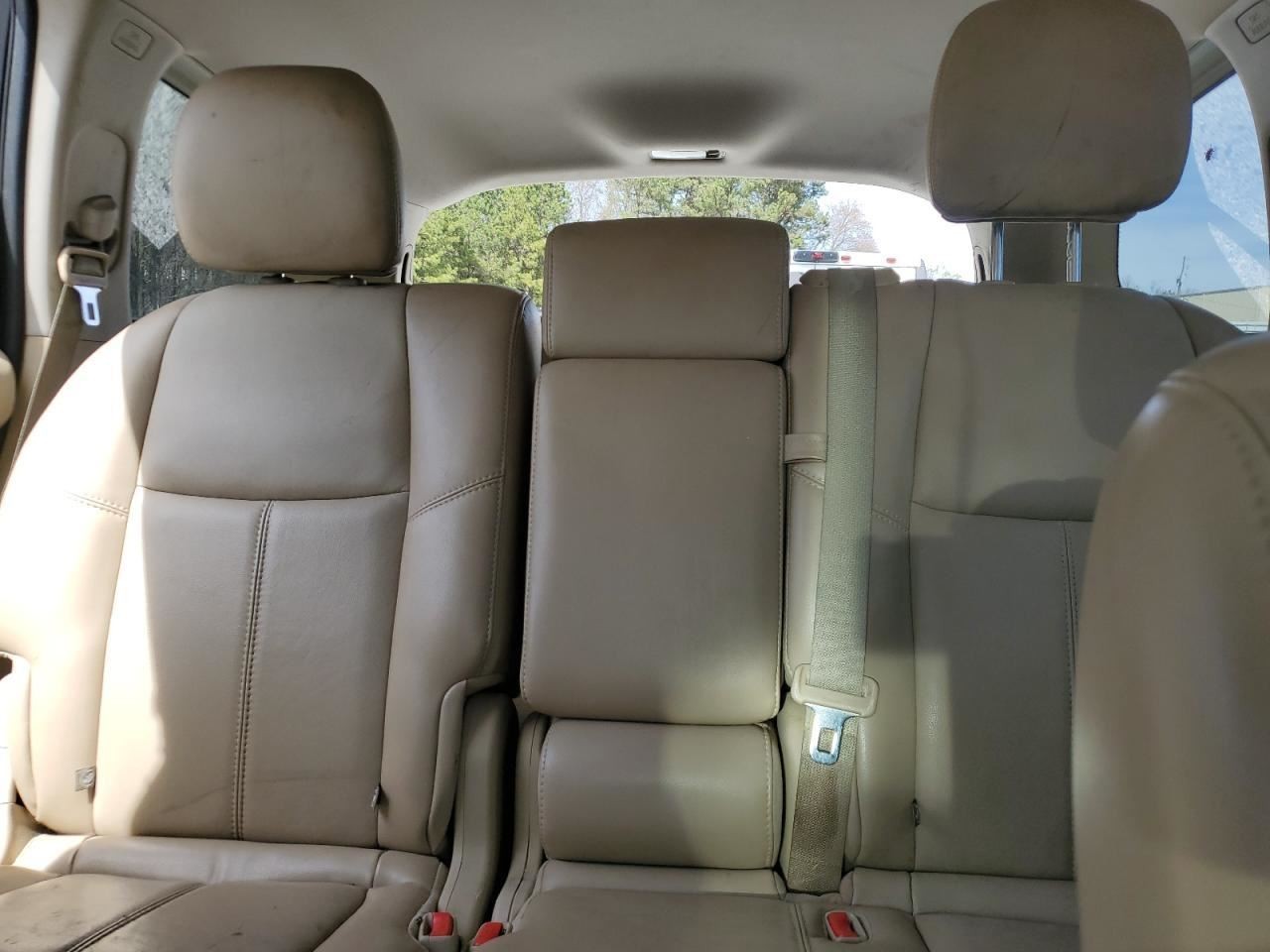 PATHFINDR 2014 Glove Box 4592585