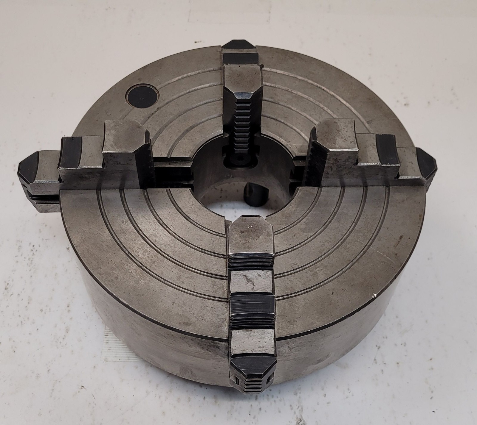 Bison – 4 Jaw, 10in Chuck w/ D1-6 Backplate