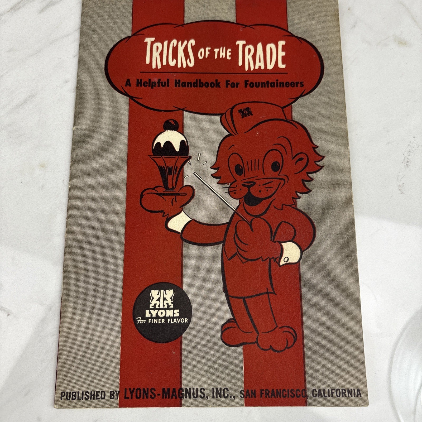 Lyons Fountaineers "Tricks Of The Trade" Handbook Booklet 1950s Vintage