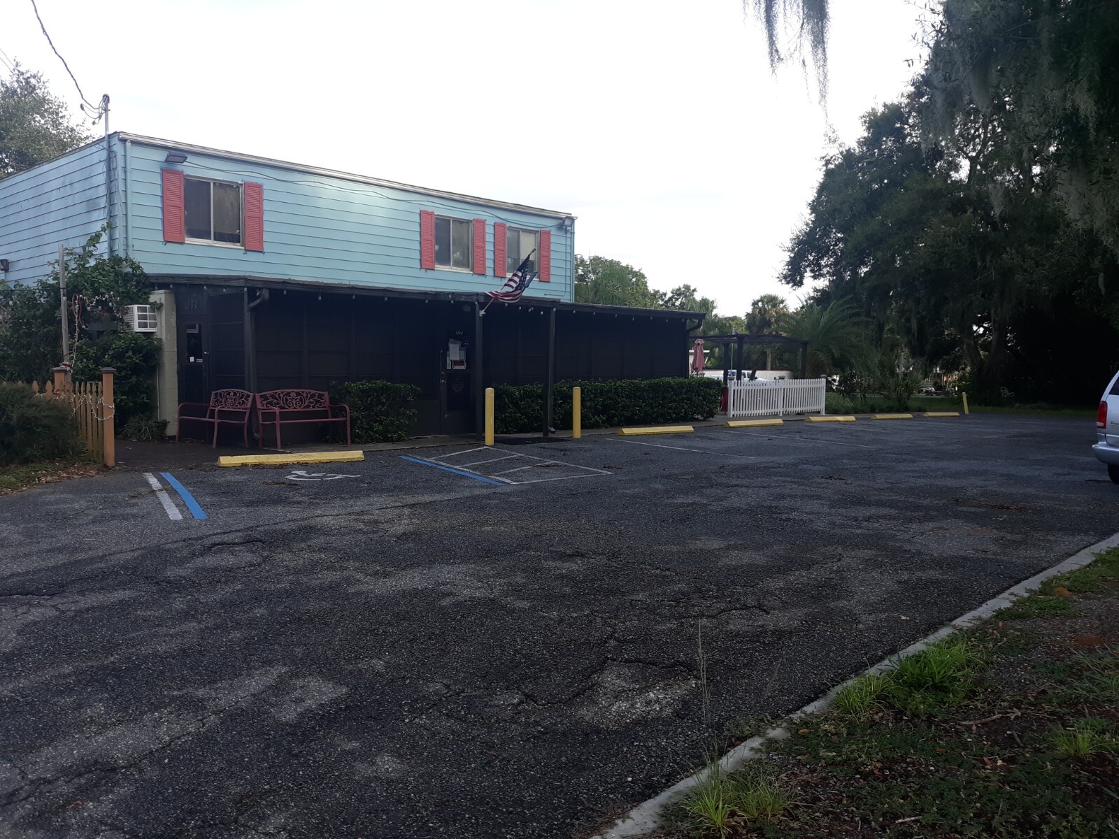 CORNER PROPERTY!! Real estate investment/ cafe/ bike shop/ Airbnb