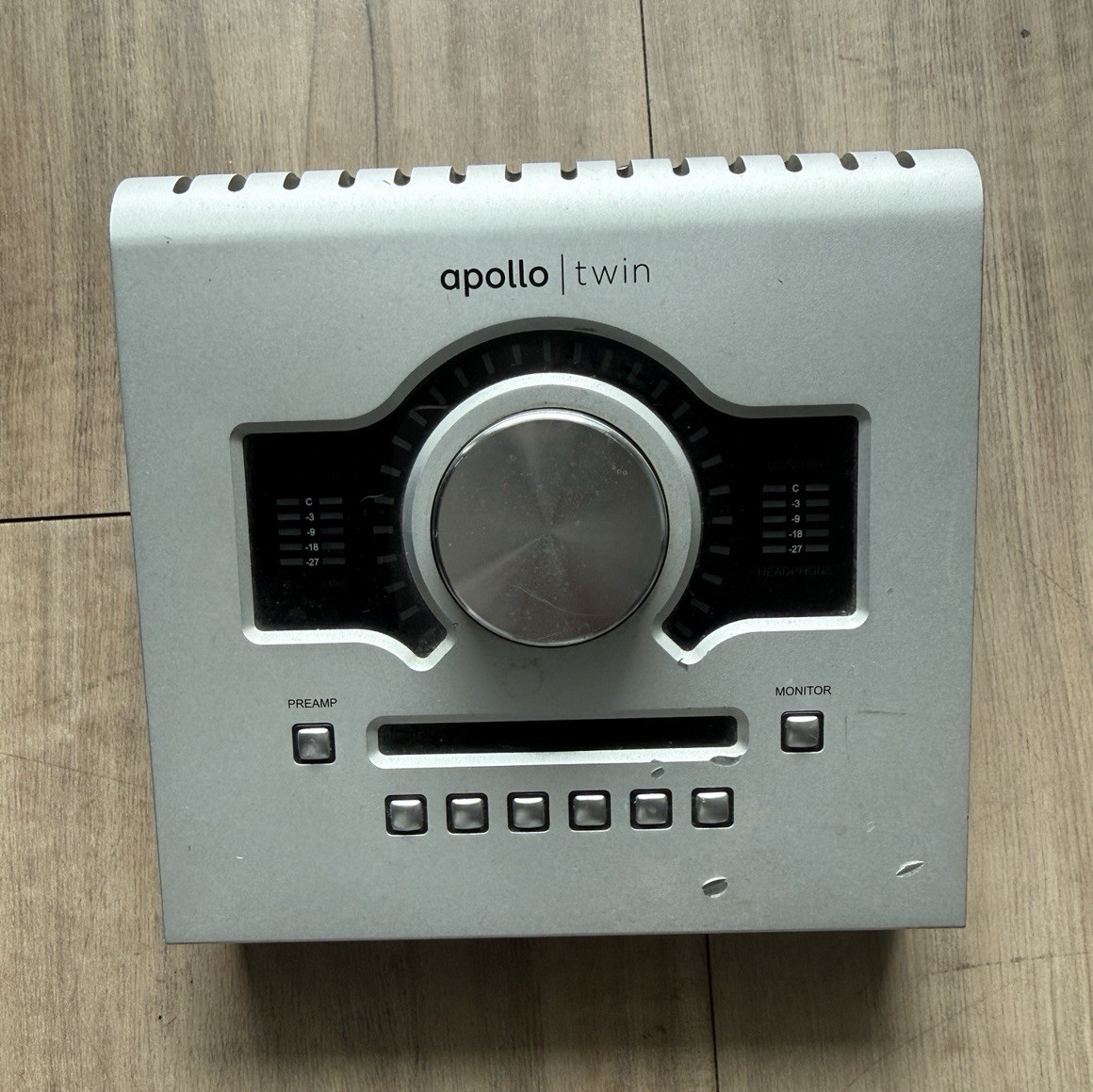 Universal Audio Apollo Twin USB Audio Interface USB 3 Optical In 2 Mic Inputs