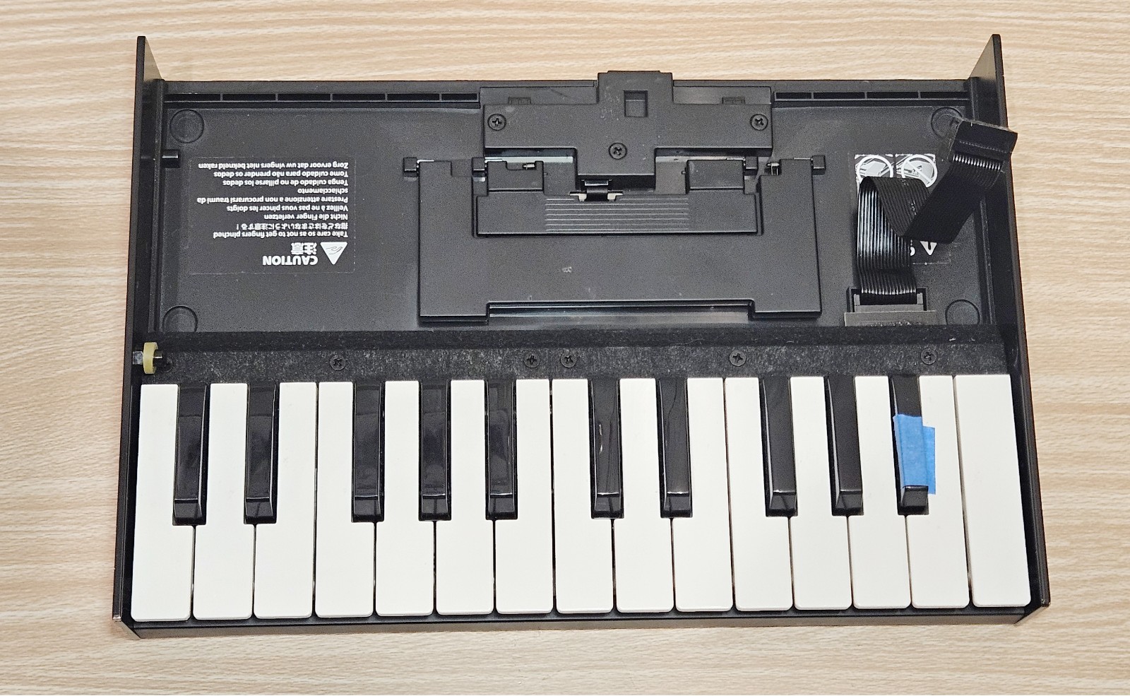 Roland K-25m Portable 25 Key Keyboard for Boutique Synthesizers Sold AS-IS