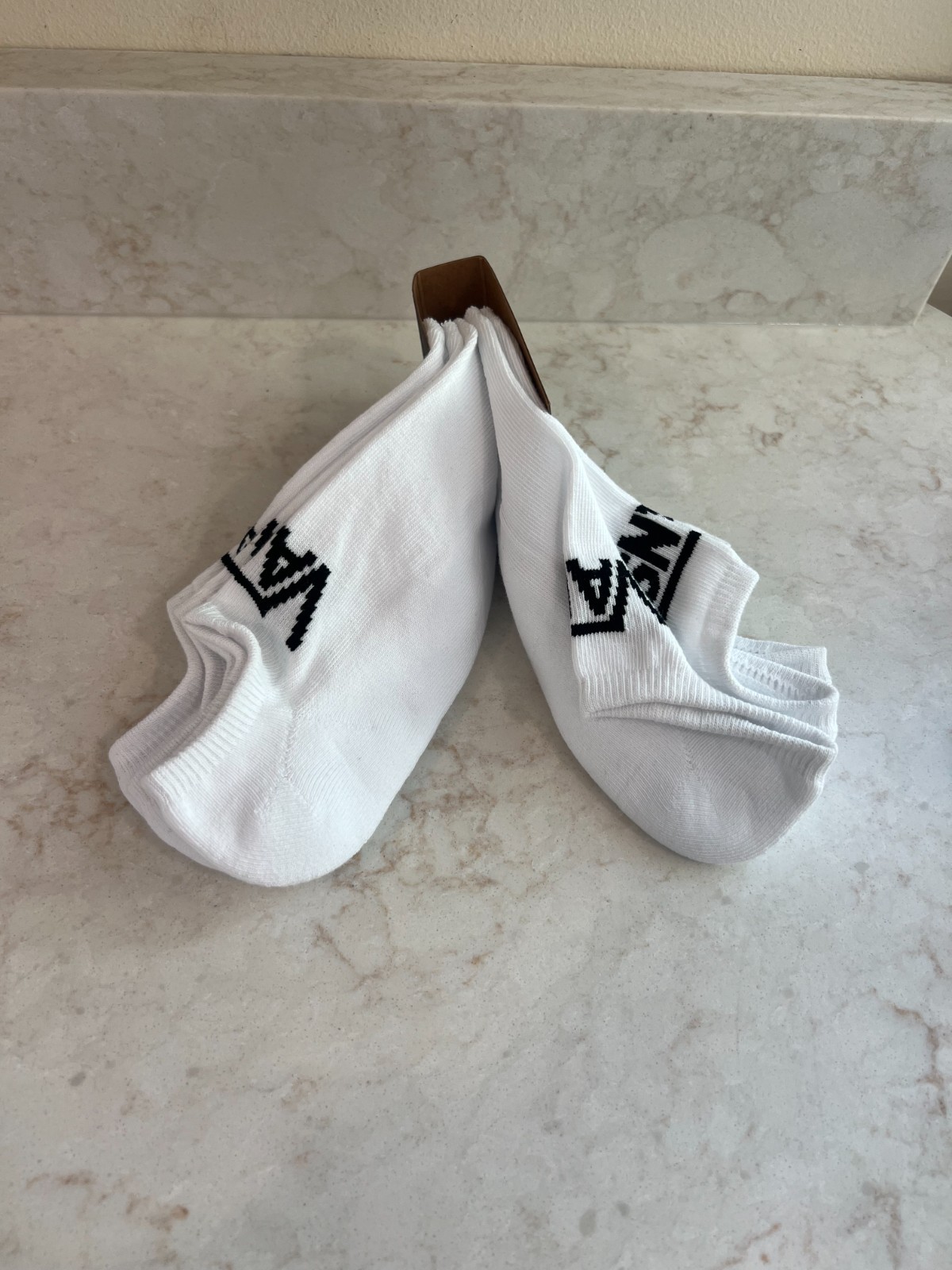 New With Tags Vans Mens Classic Kick No Show Socks 3-Pack 6.5-9 White