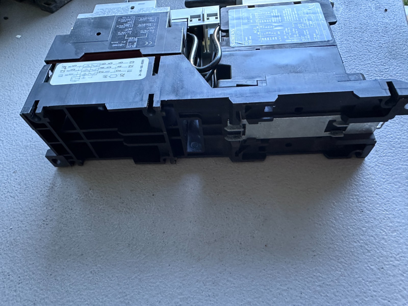 Siemens 3VH1332-1MG Modular Motor Controller w/3TF32 Contactor