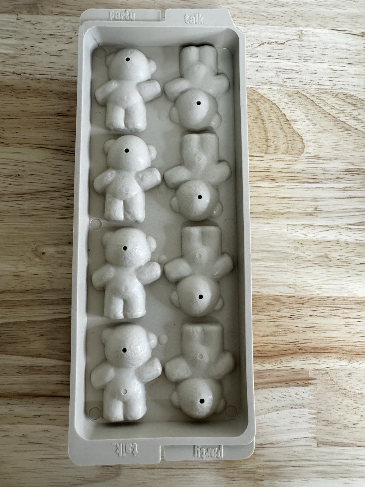 Vintage Party Talk Bear 8 Compartment Ice Cube Chocolate Candle Soap Mold