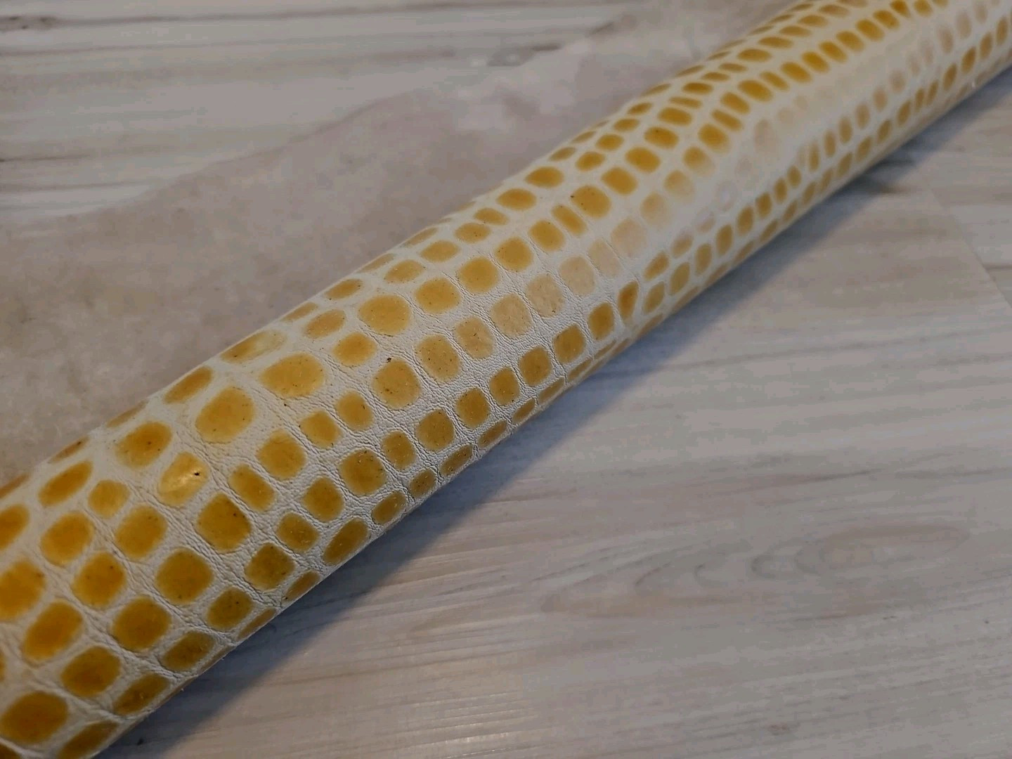 3oz ALLIGATOR REPTILE PRINTED DOTS SHEEPSKIN-GOATSKIN LEATHER FULL HIDE 5-6+sqf