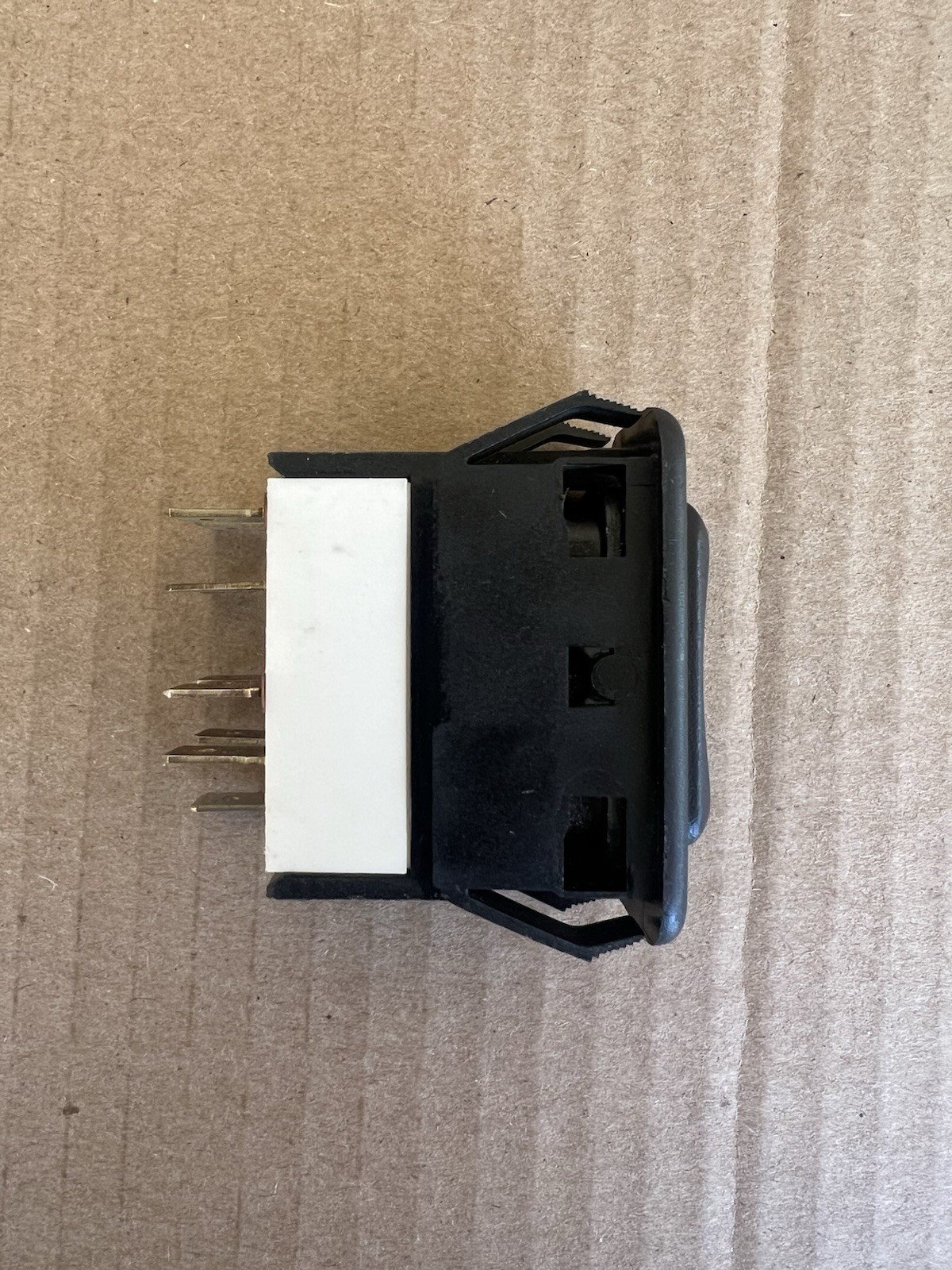 Engine Fan Rocker Switch USA9941A06-22523-016